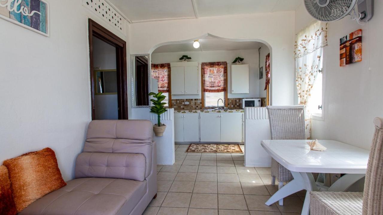 Moonlight Cottage East End Village Luaran gambar